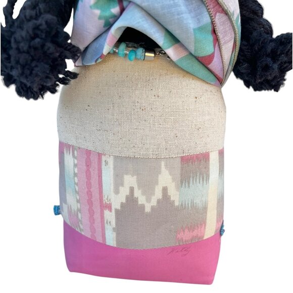 Signed by Kathy Handcrafted 12" Native American Wini Doll W/ bead necklace - Picture 6 of 14